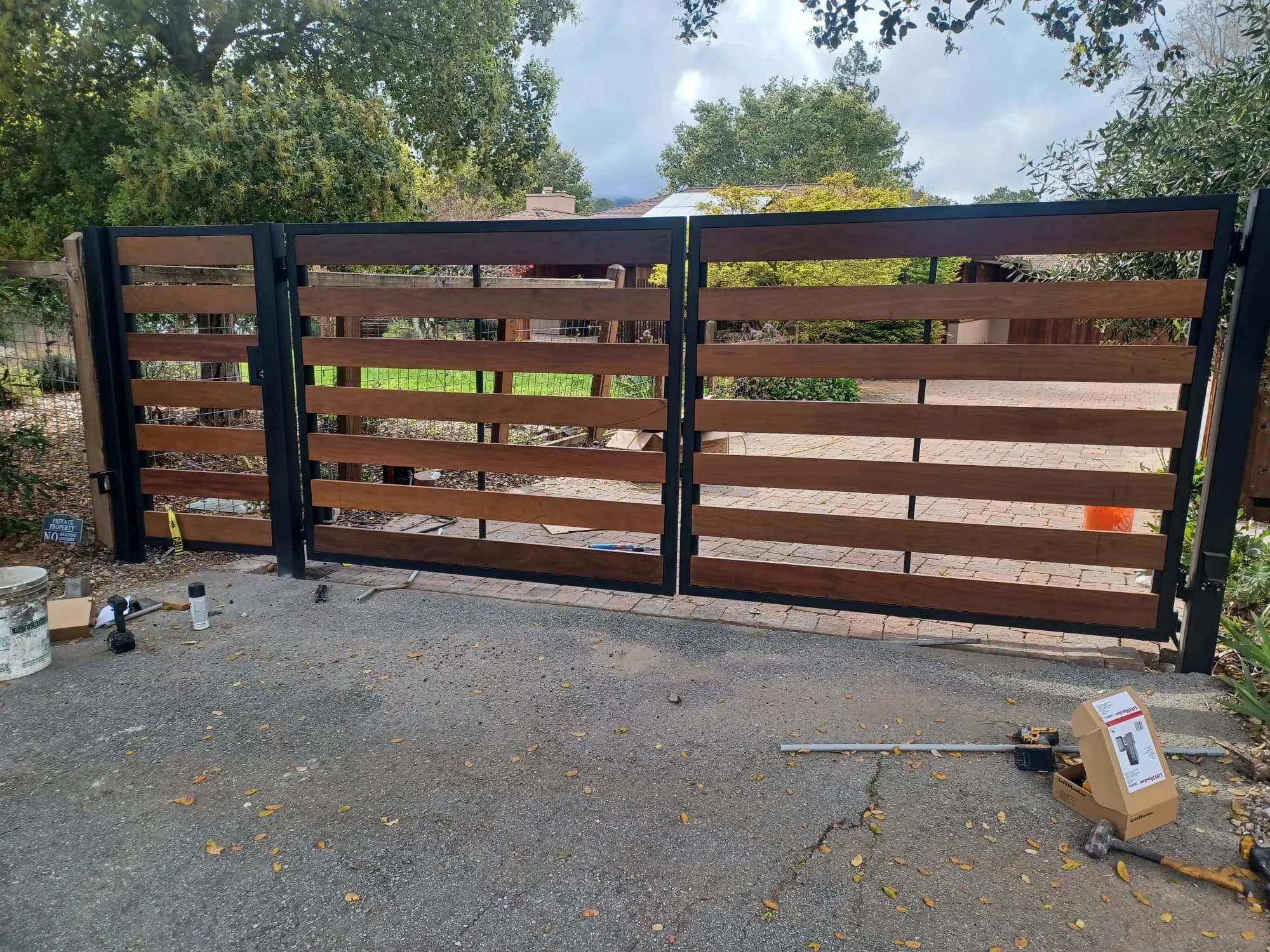 Wooden panel gate repair by SF Bay Automatic Gates