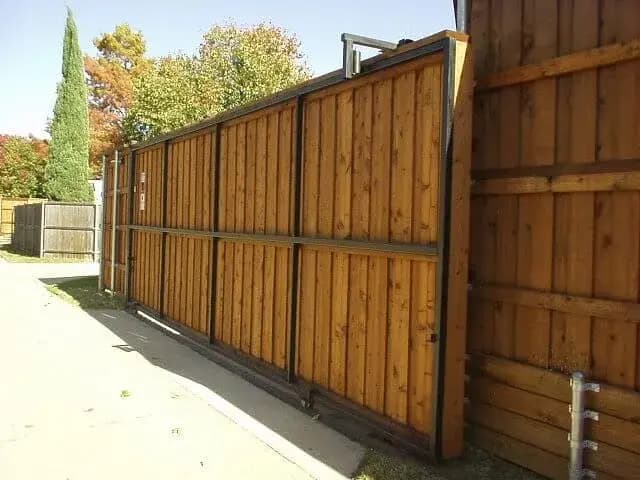 Key Considerations When Choosing the Right Sliding Gates for Your Property
