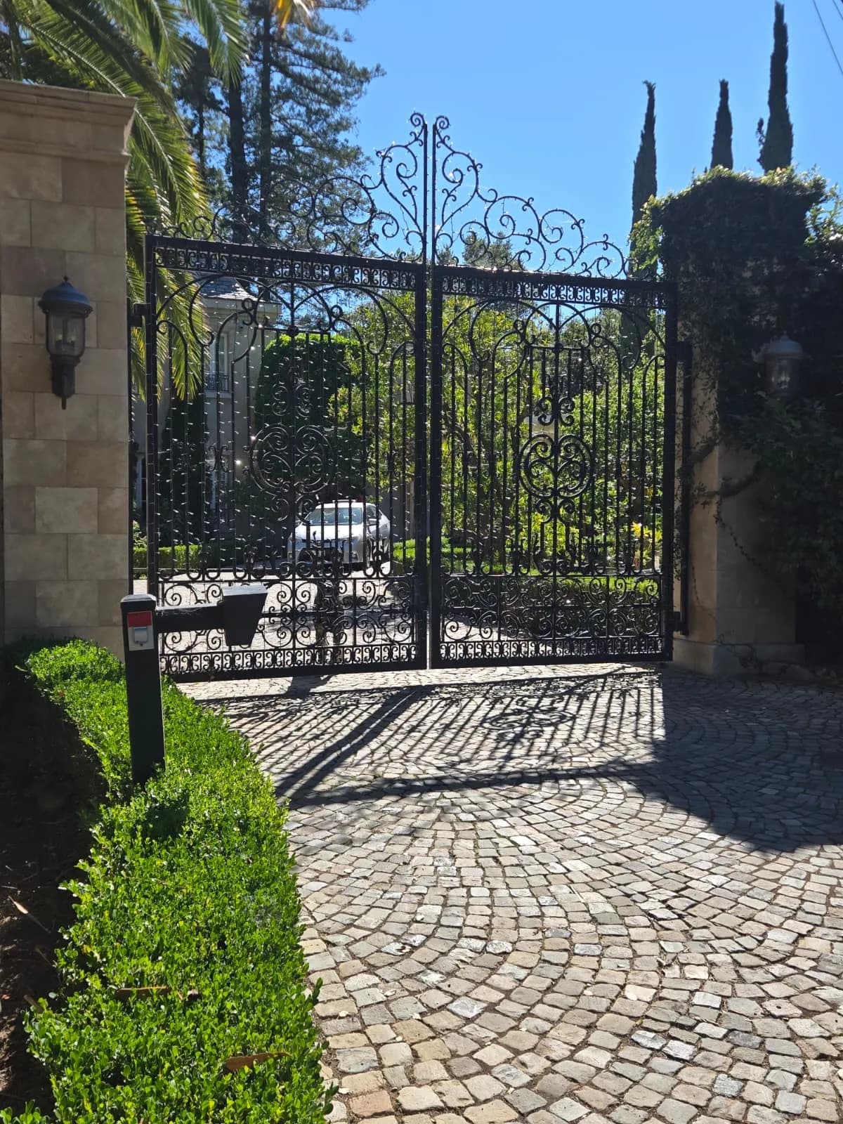 Automatic Gates Repair Services Issues Replacement